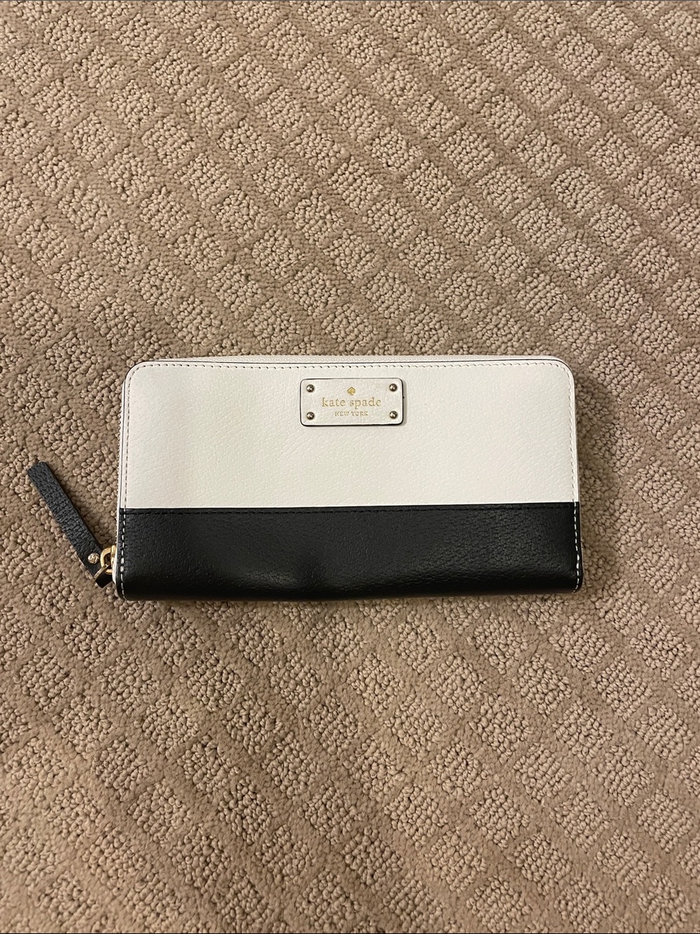 kate spade Black and White Colorblock Zip-Around Wallet